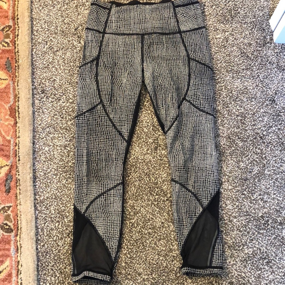 Lululemon size 8 leggings